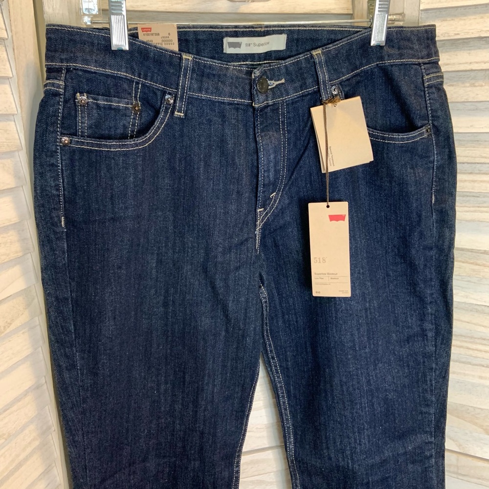 Levi’s Women’s 518 Superlow Dark Wash Low Rise Bootcut Denim Jeans NWT 31 - Picture 5 of 15